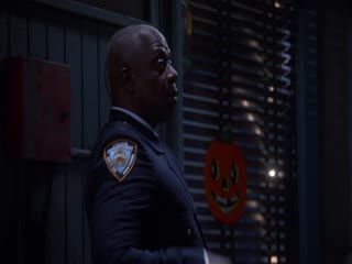 Phim Đồn Brooklyn Số 99 (Phần 5) Tập 4